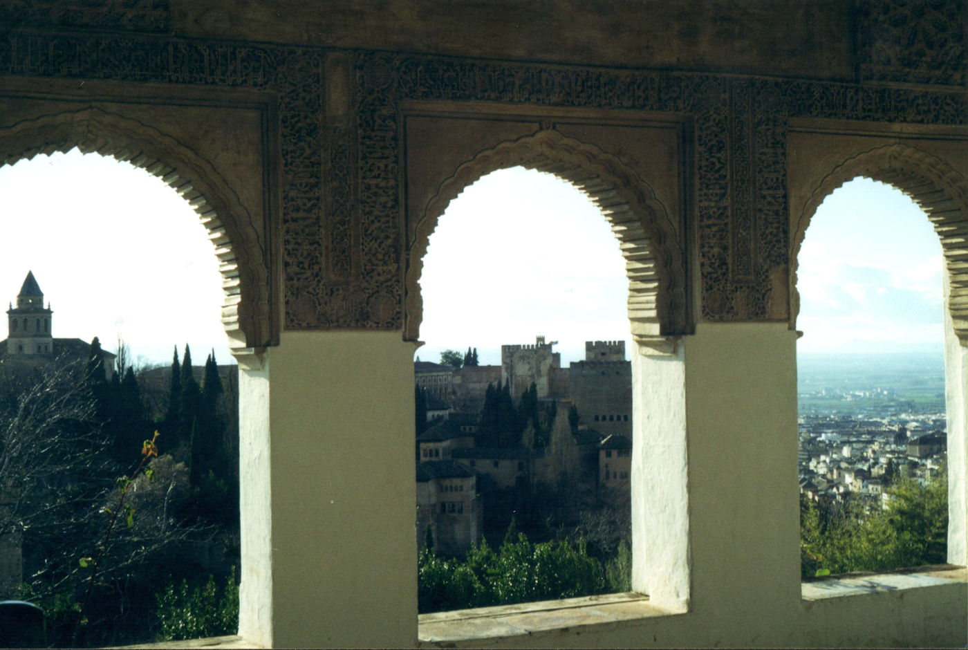 es-alhambra-windows.jpg