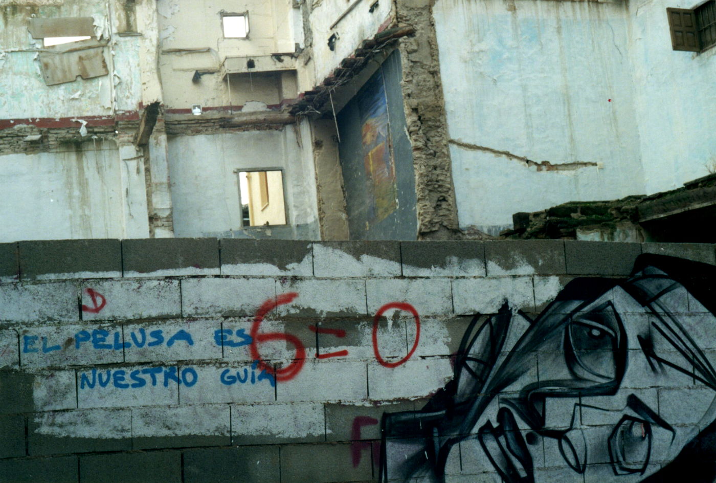 es-grenada-grafiti1.jpg