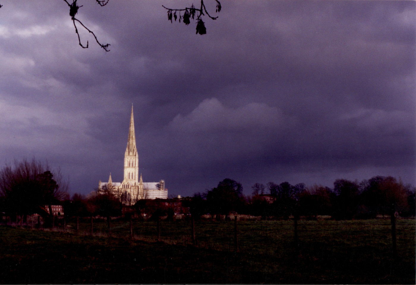 gb-salisbury-cathedral.jpg