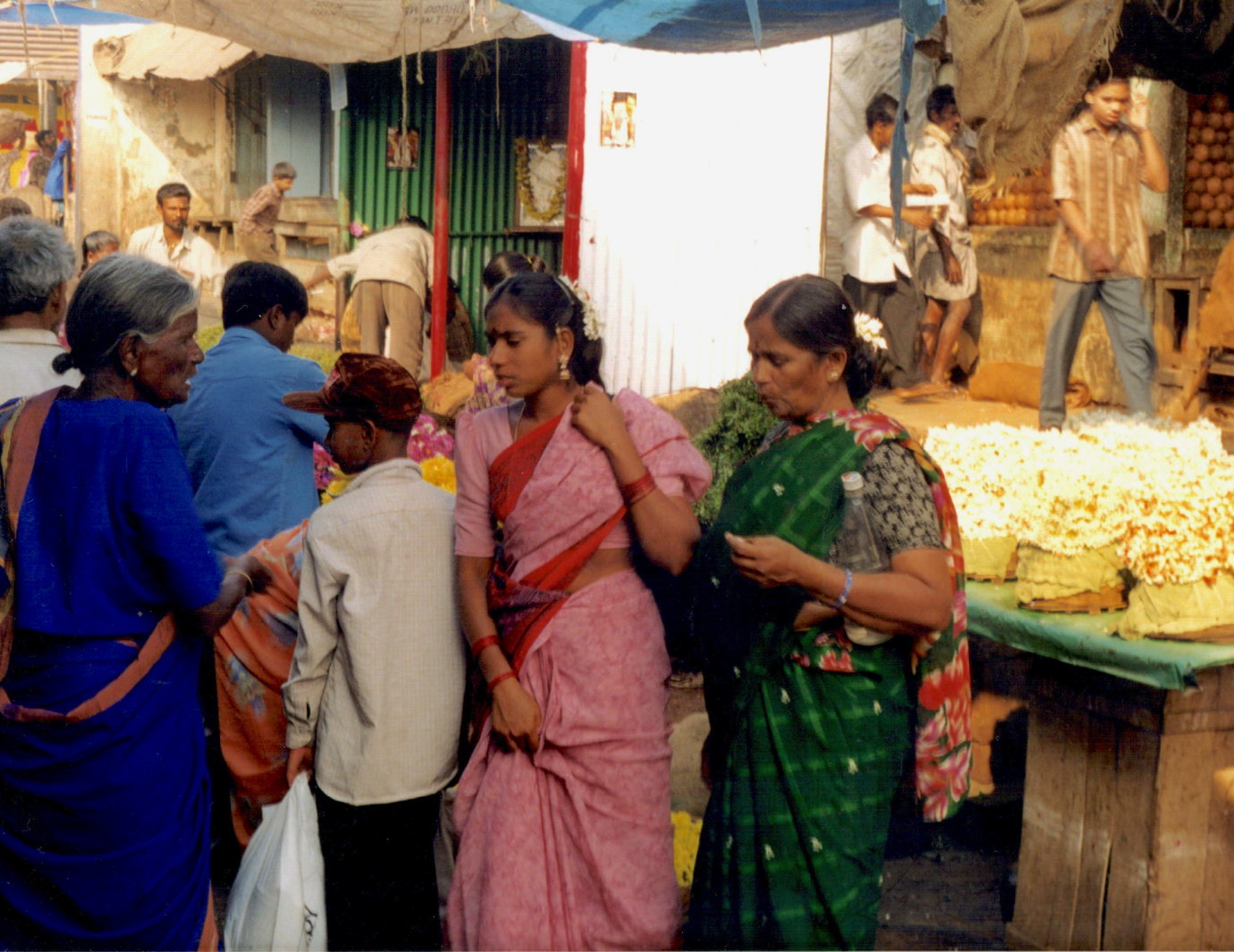 mysore-market-women.jpg