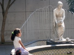 girl-fountain2