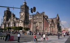 zocalo-cathedral-crosswalk